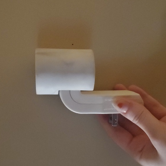 Bath And Body Works Marble Wall Plug - Picture 2 of 3